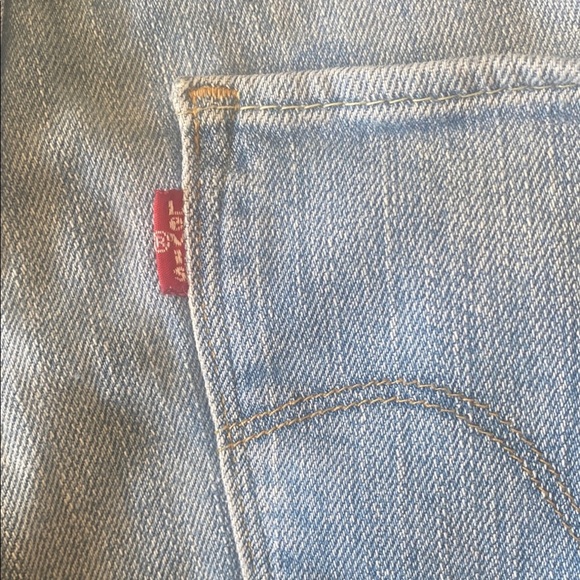 Levi’s Women's Blue Denim Shorts Size 30 - Picture 6 of 7